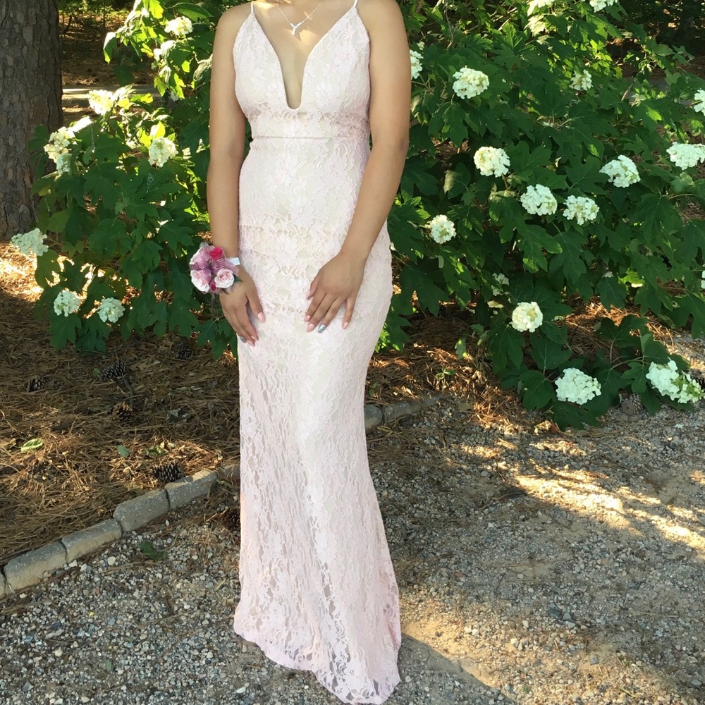 Beautiful Long Lace prom dress